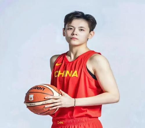 今宵巅峰争,国脚大战激,情绽放,乐竞体育平台,乐竞体育官方网站,乐竞体育登录入口,乐竞体育app下载